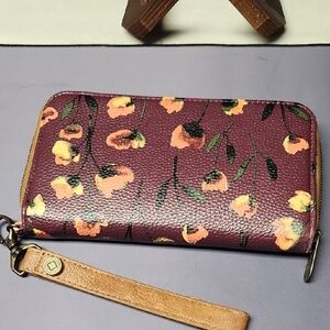Thirty One Floral Women's Wallet with Wrist Strap